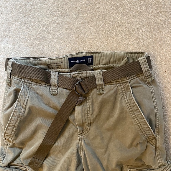 Ambercombie and Fitch Cargo Pants - Picture 4 of 5